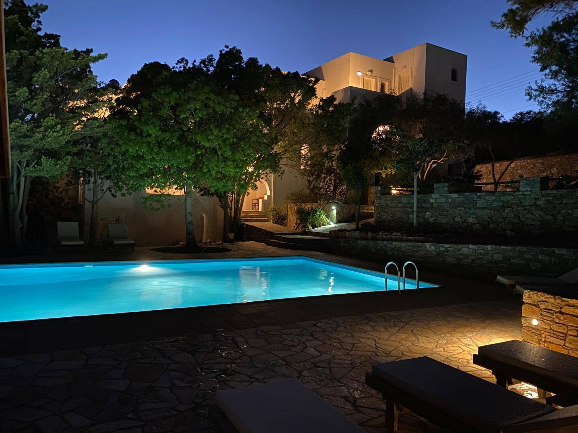 Apaggio Apartments Katapola Exterior photo
