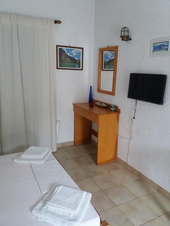 Apaggio Apartments Katapola Exterior photo